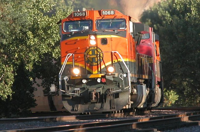 BNSF1068