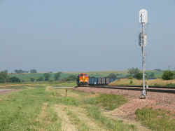 coaltrain.jpg (101568 bytes)