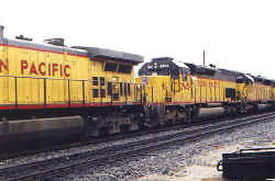 UP2945.jpg (57688 bytes)