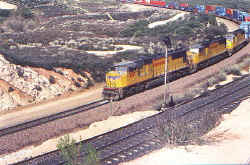 UP4085.jpg (108329 bytes)