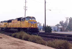 UP4132.jpg (87908 bytes)