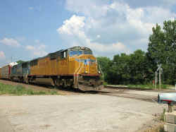 UP4262.jpg (84262 bytes)