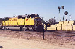 UP4379.jpg (103901 bytes)