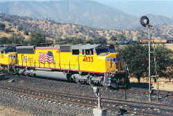 UP4833b.jpg (94165 bytes)