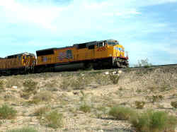 UP4939.jpg (101368 bytes)