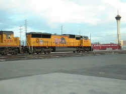 UP4939c.jpg (83812 bytes)