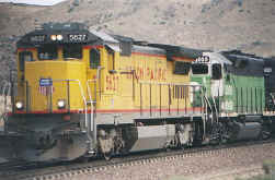 UP5627.jpg (65151 bytes)