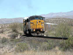 UP6100.jpg (121331 bytes)