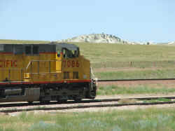 UP7086.jpg (92801 bytes)