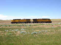 UP7223.jpg (92859 bytes)