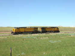 UP7223b.jpg (79679 bytes)