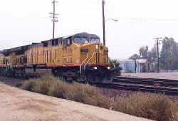 UP7516.jpg (94028 bytes)