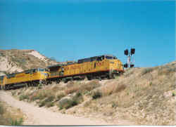 UP9767.jpg (94254 bytes)