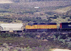 up2684.jpg (91739 bytes)