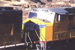 up4071.jpg (82140 bytes)