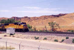 up4280.jpg (103189 bytes)