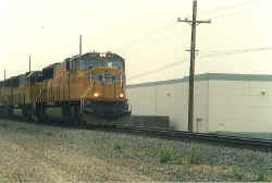 up4460.jpg (86558 bytes)