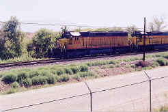 up4766.jpg (102450 bytes)