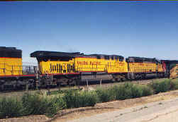 up7527.jpg (66840 bytes)