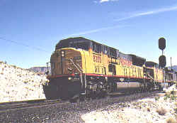 up8205.jpg (68298 bytes)