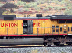 up9714.jpg (94239 bytes)